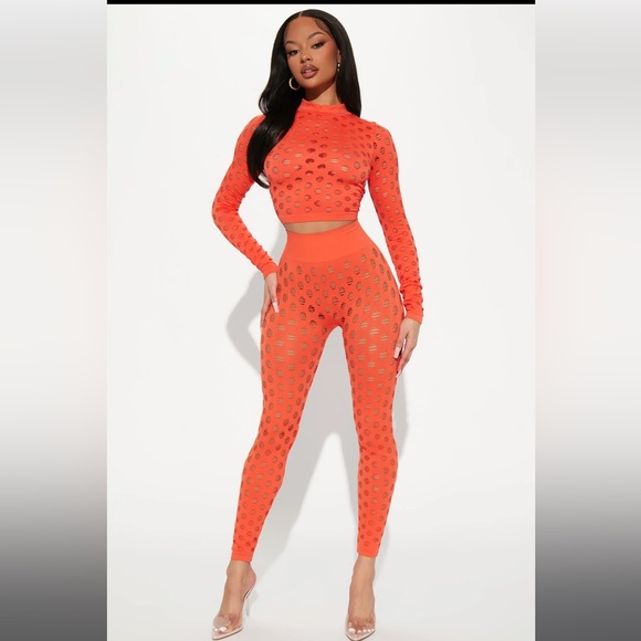 Fashion nova legging set - Picture 2 of 3